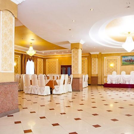 Ak Samal Hotel Karagandy Buitenkant foto